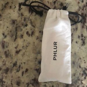 Phlur ‘Missing Person’ Travel Size Eau De Parfum